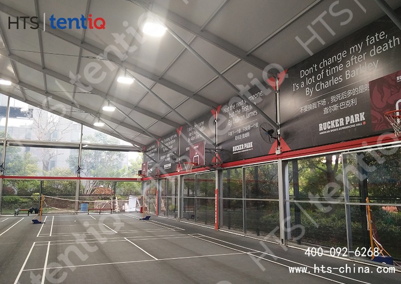 籃球館的棚子框架為鋁合金材質(zhì)，戶外長期使用可用30年左右