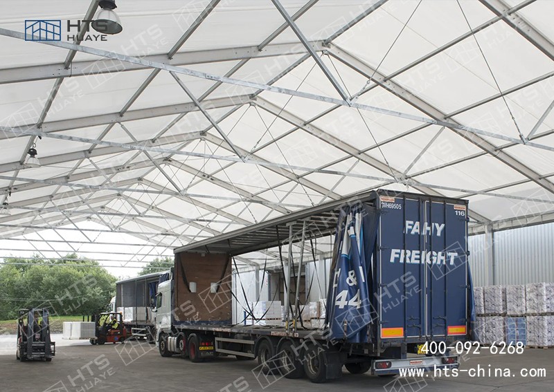 鋁合金結構篷房框架為鋁合金材質，抗風10級，覆蓋為B1級阻燃材料