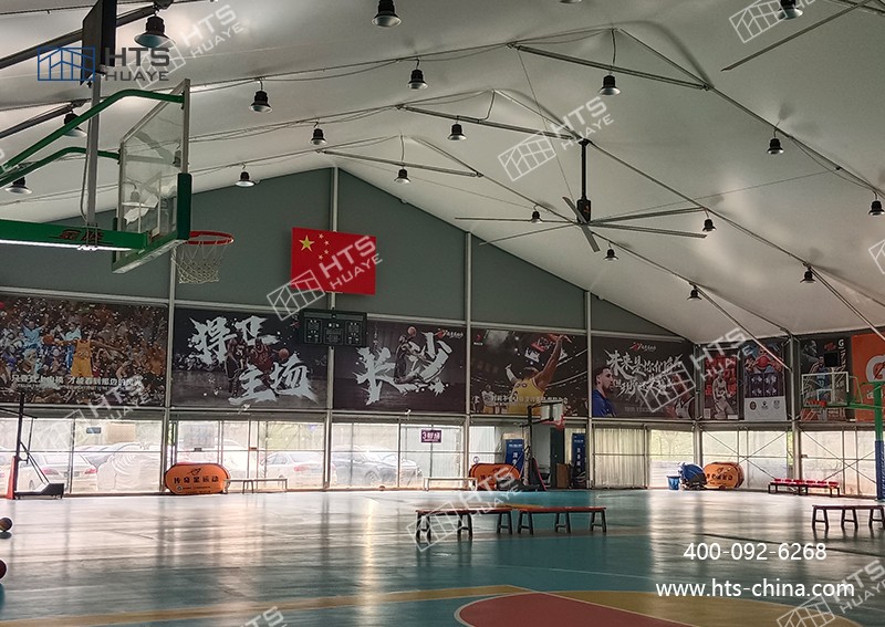 裝配式篷房籃球館實現(xiàn) “一館多用”，極大地提升了場地使用效率
