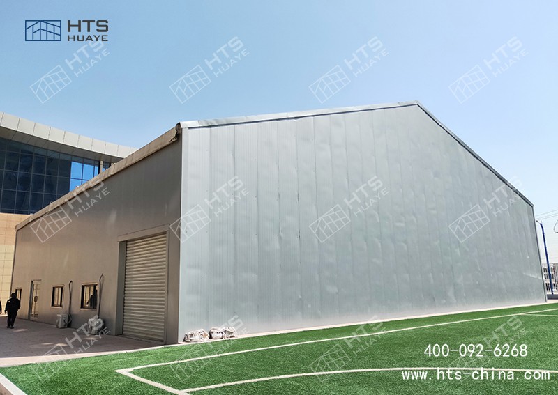 裝配式運動篷房從根本上解決了傳統建筑施工中的揚塵污染問題